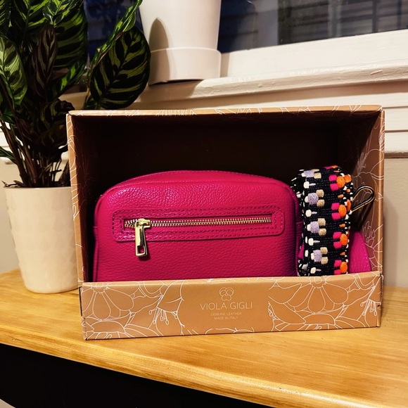 Viola Gigli Magenta Leather Purse w/ Two Straps! - Picture 4 of 6